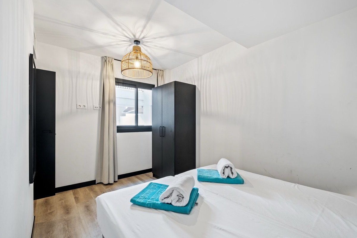 6501c44ea3e3013c859a713af7bbe21e - 9