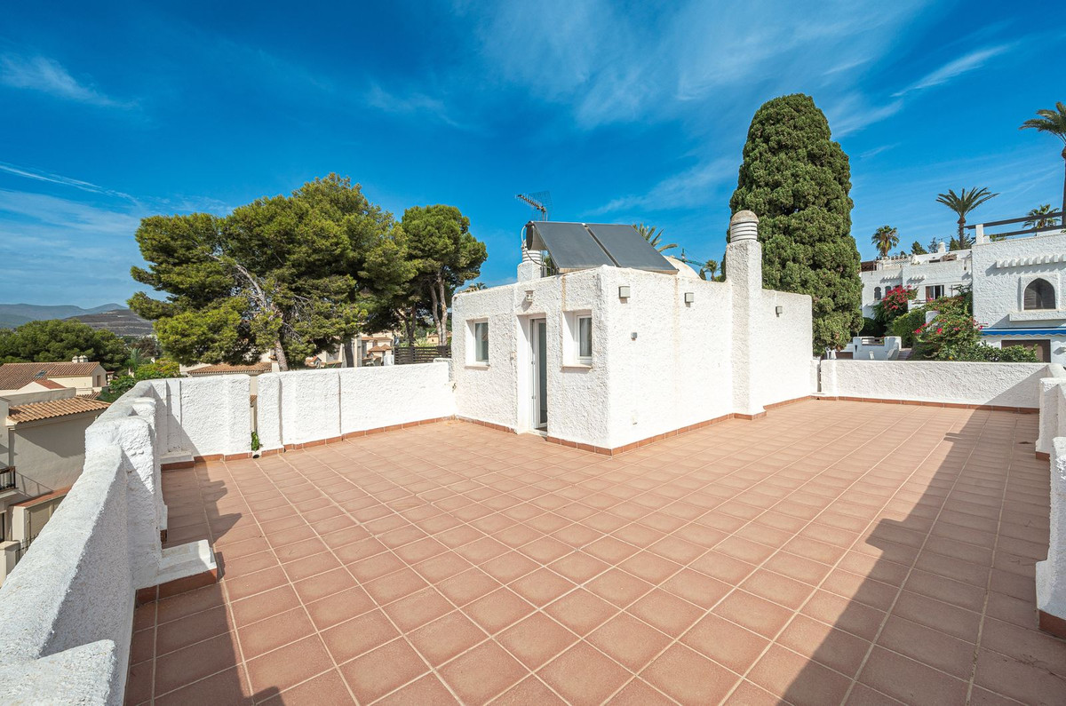 655aa4fe0384632f3ca6f07ec54088bf - 32