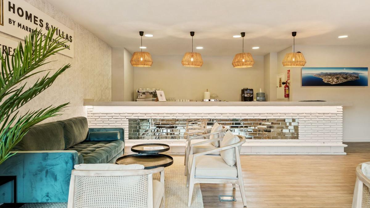 6599c029e42bc91f9bf62b45fc6928d5 - 15