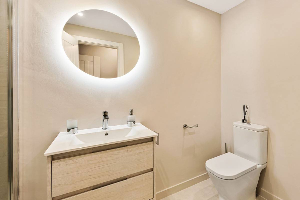 6599c029e42bc91f9bf62b45fc6928d5 - 6