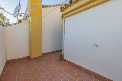 65f370d5c3a36a1f85524a65f7cffbf8 - 13