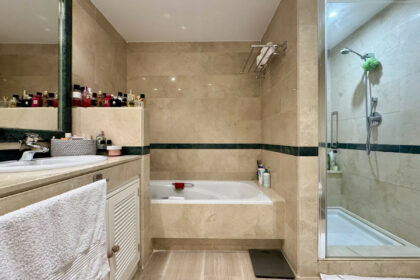 660d1c5c5469e7d0e290b25e6e6ec7a5 - 15