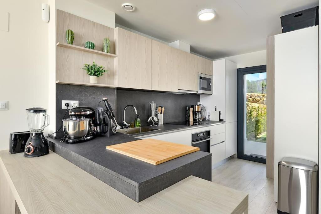 665026769bfa3b06c506560a3736b463 - 11