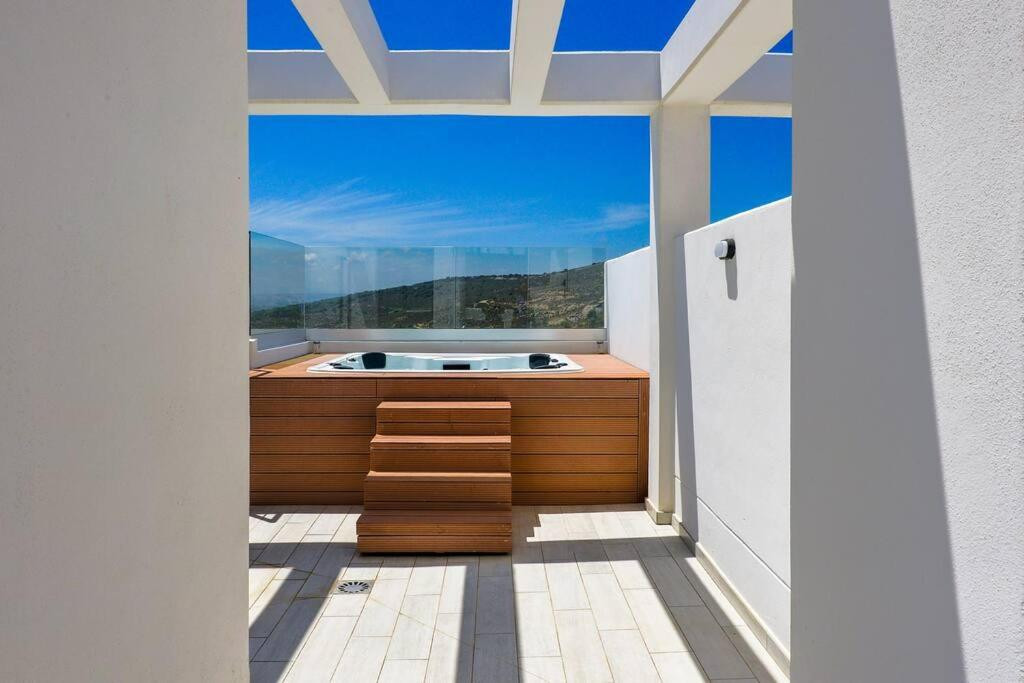 665026769bfa3b06c506560a3736b463 - 16