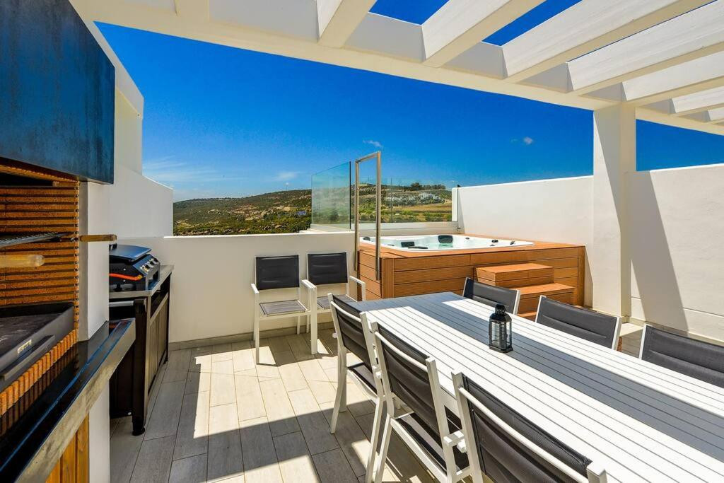 665026769bfa3b06c506560a3736b463 - 23