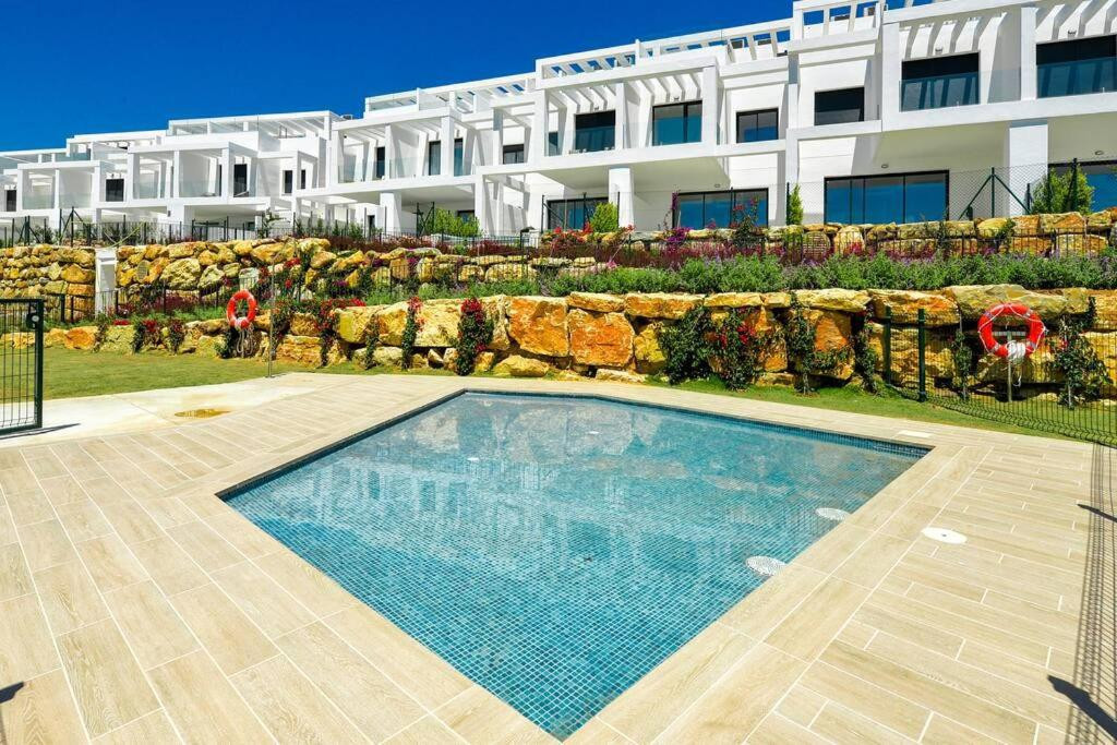 665026769bfa3b06c506560a3736b463 - 39