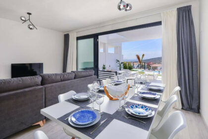 665026769bfa3b06c506560a3736b463 - 50