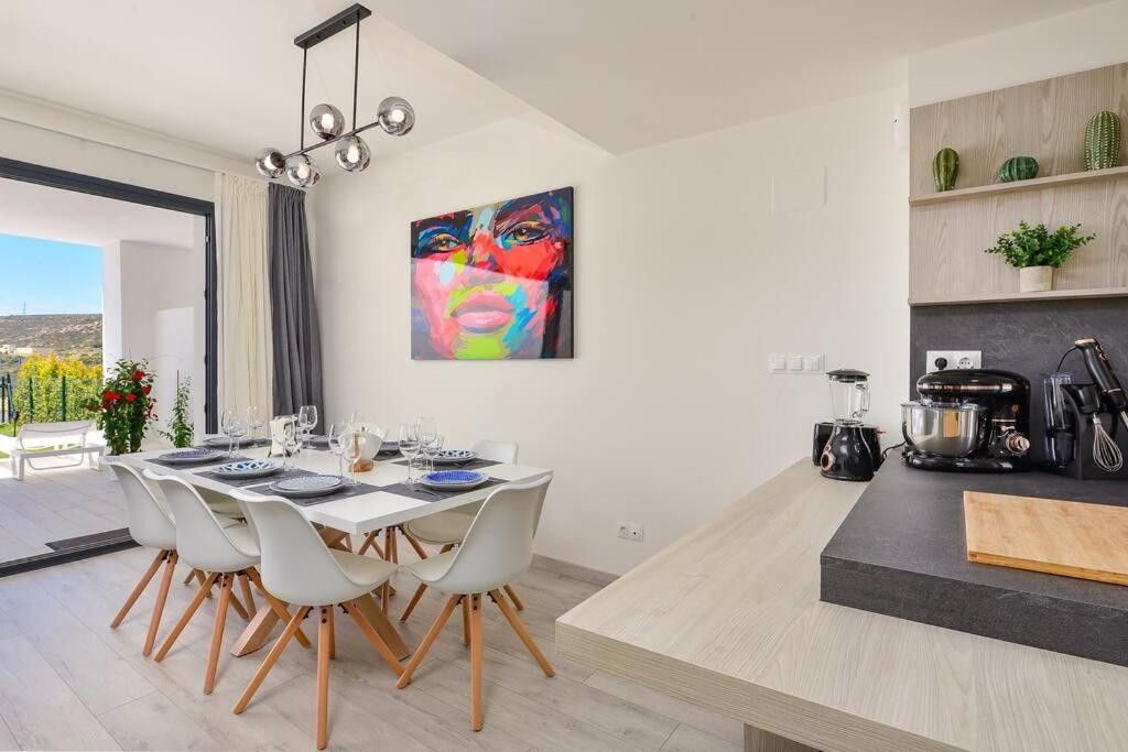 665026769bfa3b06c506560a3736b463 - 9