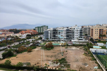 66c2a8e911c3b0d0da0b7c46843bf3e3 - 15