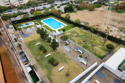 66c2a8e911c3b0d0da0b7c46843bf3e3 - 17