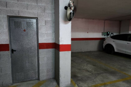 66c2a8e911c3b0d0da0b7c46843bf3e3 - 20