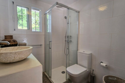 67d904867c35c8a2614f458d239c5833 - 24