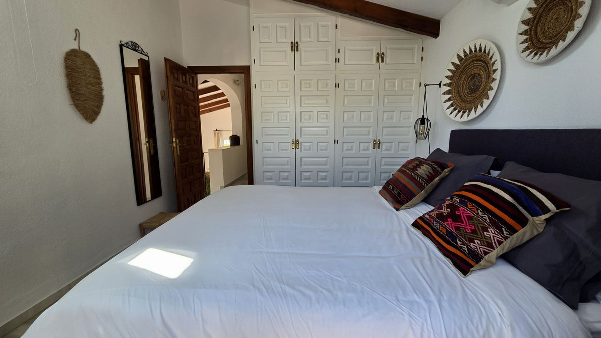 67d904867c35c8a2614f458d239c5833 - 28