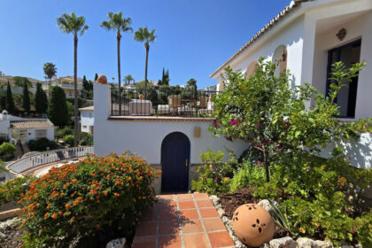 67d904867c35c8a2614f458d239c5833 - 50