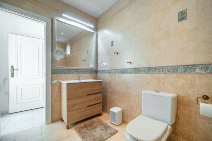 683541e3ddf4418182d6446045533a02 - 18