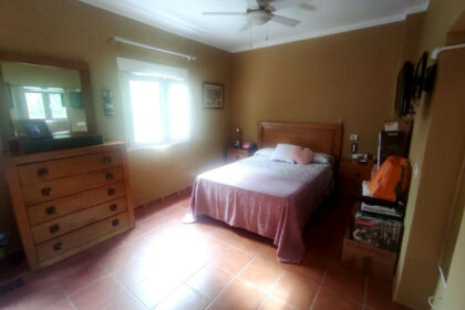 68883dfdda24c22ba3ad96e8d7ee1b8b - 18