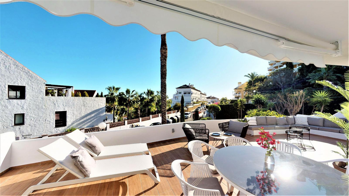 68f45c7d844cf7401e396ee13c482ef9 - 1