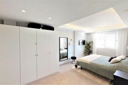 68f45c7d844cf7401e396ee13c482ef9 - 12