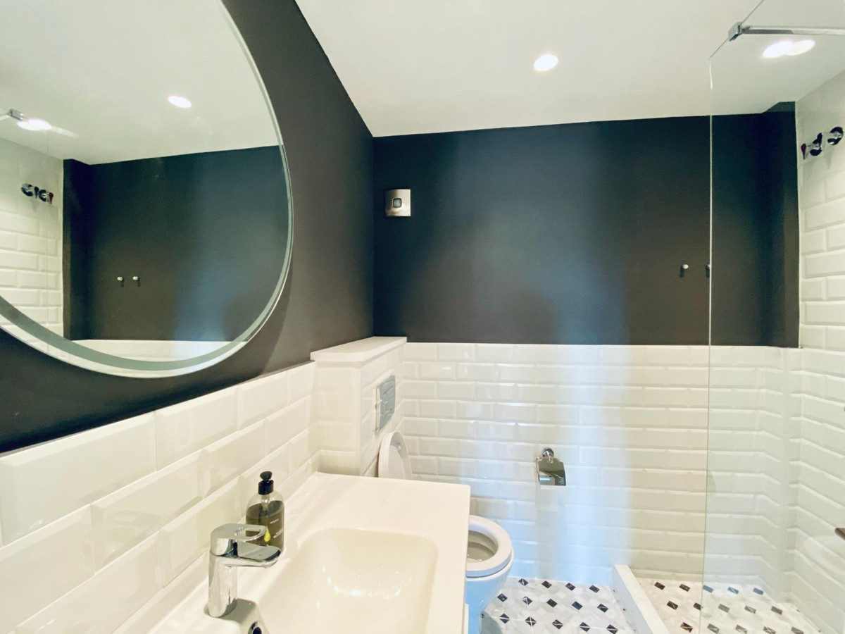 68f45c7d844cf7401e396ee13c482ef9 - 15