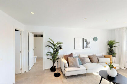 68f45c7d844cf7401e396ee13c482ef9 - 9