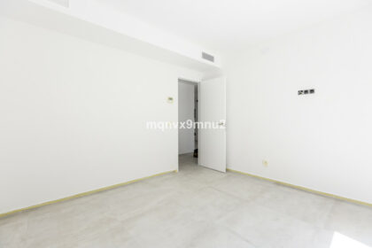 695c99d4ad9e648c003b67b8e1c97dbf - 15