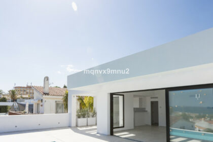 695c99d4ad9e648c003b67b8e1c97dbf - 31