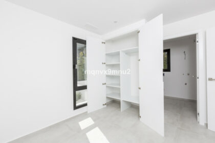 695c99d4ad9e648c003b67b8e1c97dbf - 63