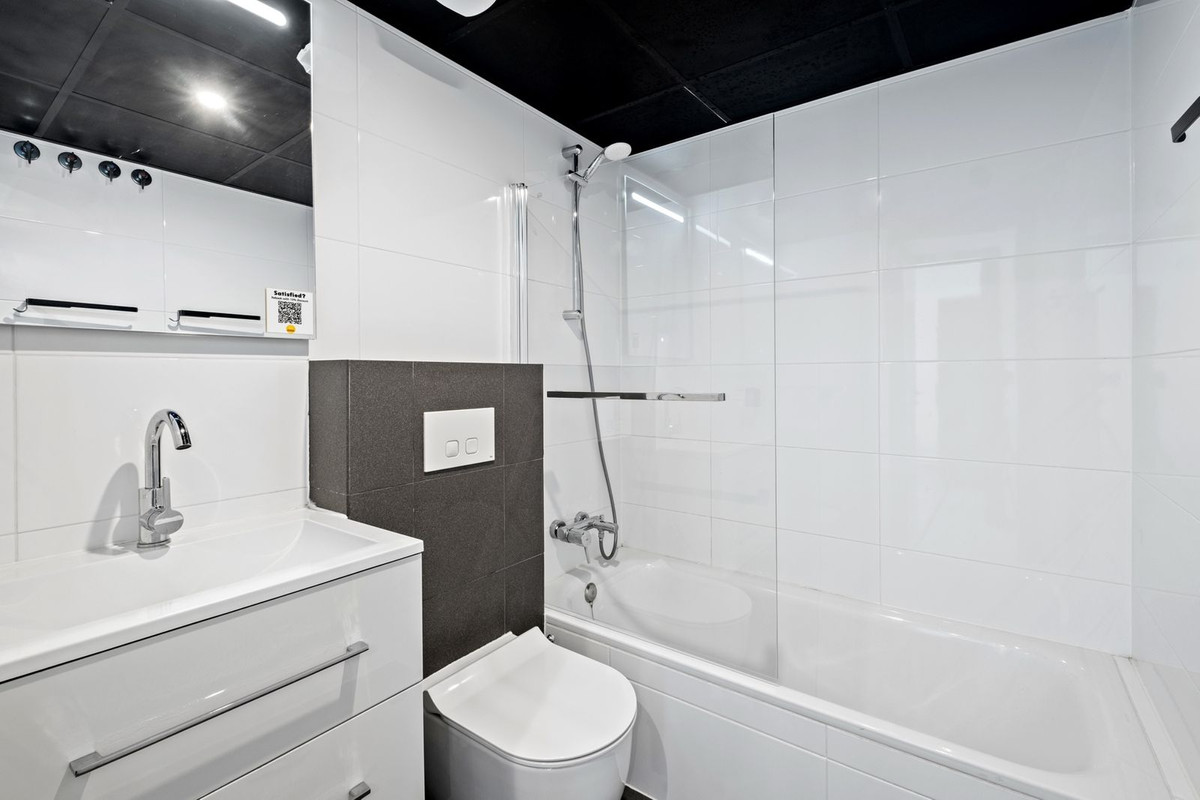 69820f9780939a023ed7bff1f5d1f396 - 10