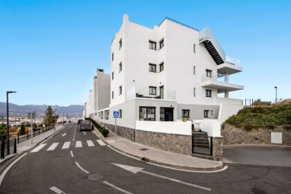 69820f9780939a023ed7bff1f5d1f396 - 18