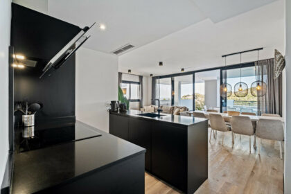 69820f9780939a023ed7bff1f5d1f396 - 2