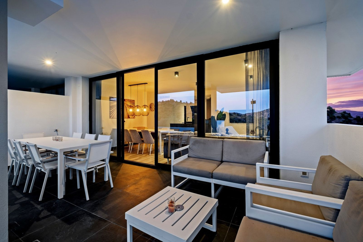 69820f9780939a023ed7bff1f5d1f396 - 21