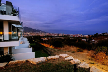 69820f9780939a023ed7bff1f5d1f396 - 27