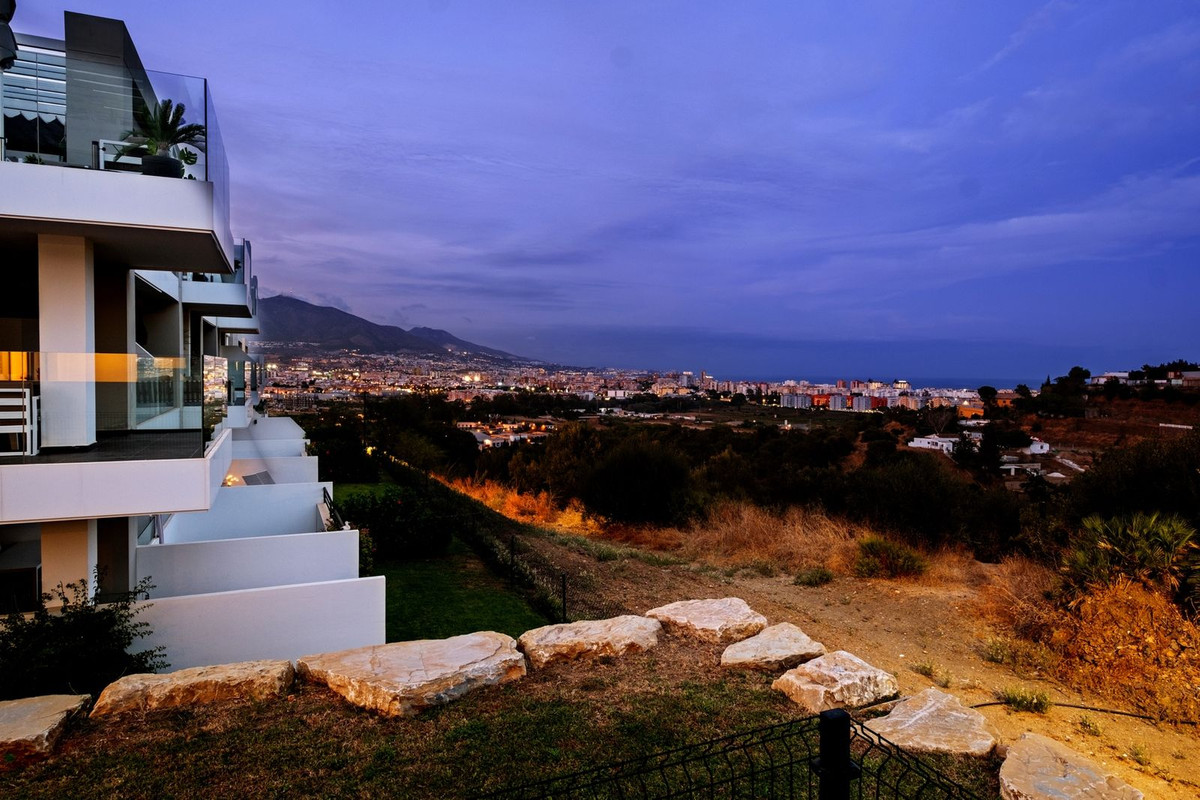 69820f9780939a023ed7bff1f5d1f396 - 27