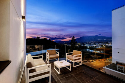 69820f9780939a023ed7bff1f5d1f396 - 28