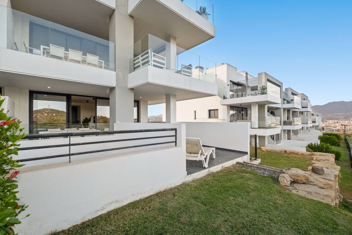 69820f9780939a023ed7bff1f5d1f396 - 3