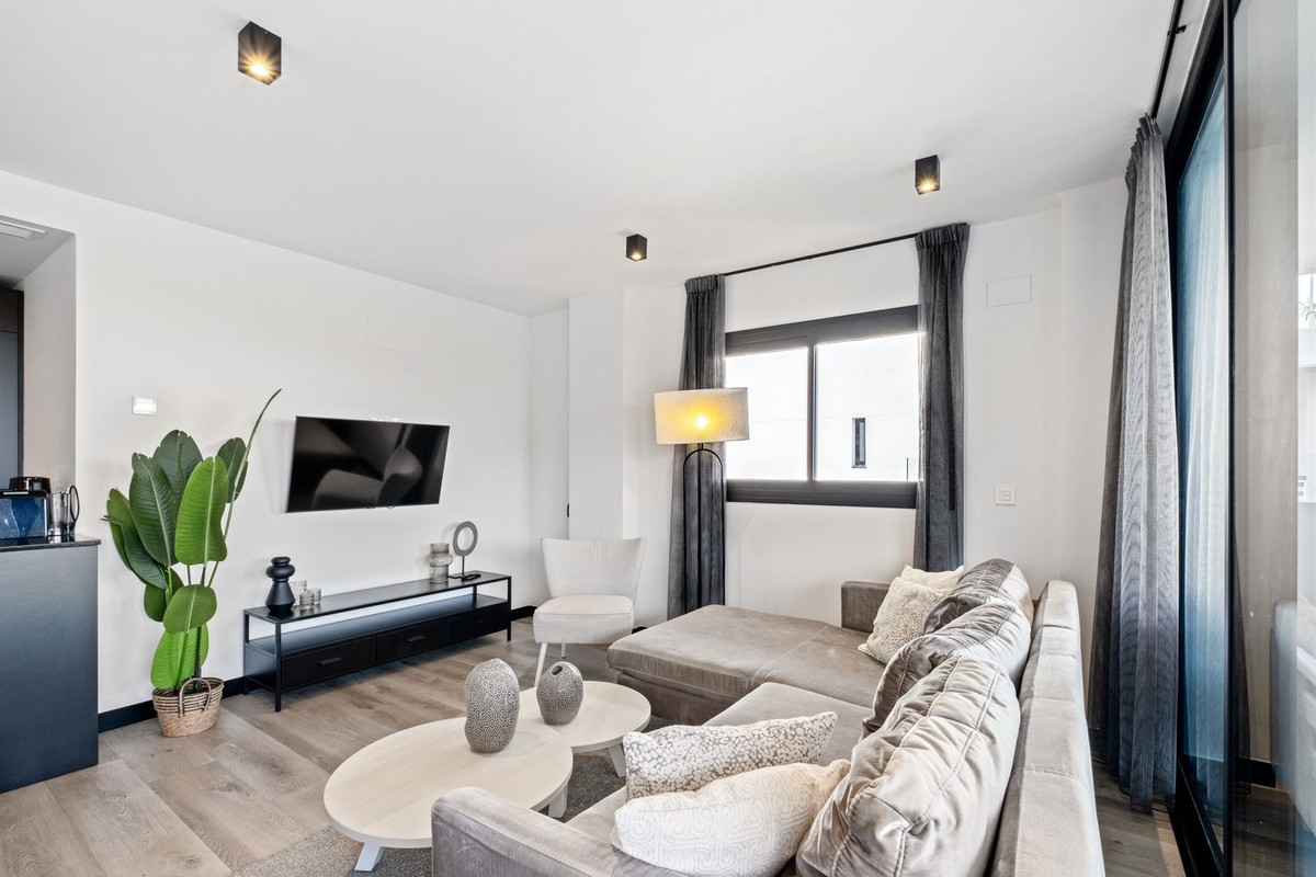 69820f9780939a023ed7bff1f5d1f396 - 33