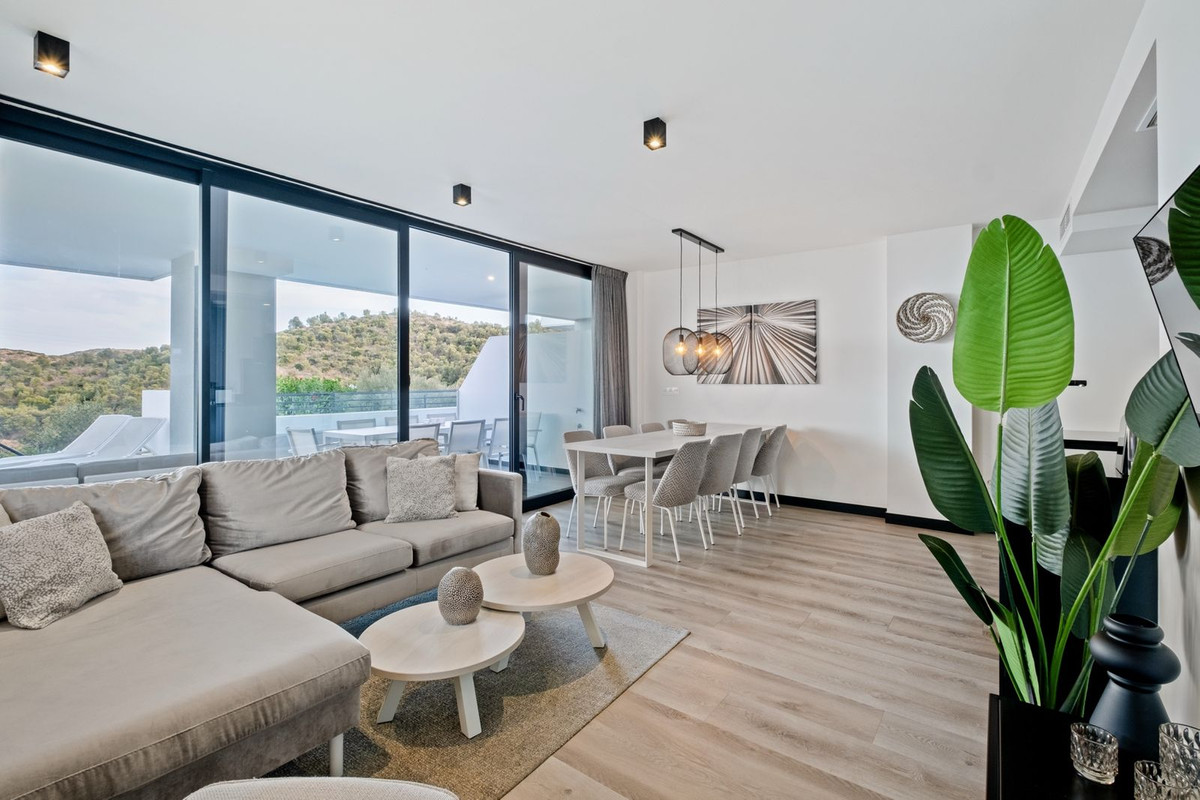 69820f9780939a023ed7bff1f5d1f396 - 34