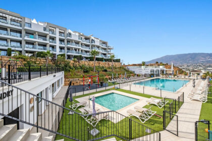 69820f9780939a023ed7bff1f5d1f396 - 36