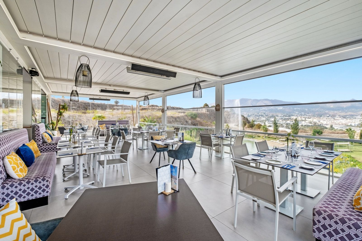 69820f9780939a023ed7bff1f5d1f396 - 37