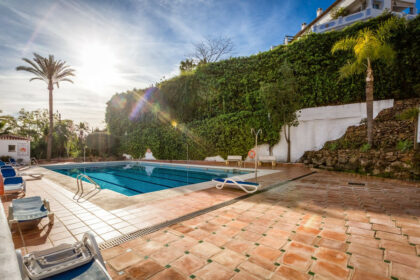 698b6fd670e2011d58623e4f85fffe94 - 23