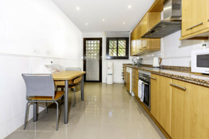 69c1408167bc1cb29f5d12f13dee2fb6 - 9