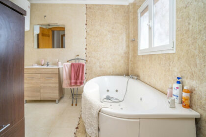 69d4b30acf2cc670a5dcce78af447c19 - 48