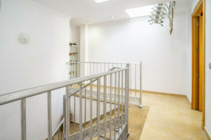 69d4b30acf2cc670a5dcce78af447c19 - 49