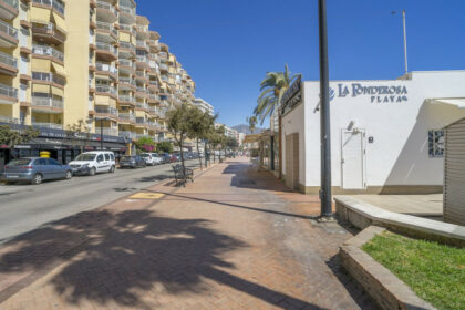 69d4b30acf2cc670a5dcce78af447c19 - 73