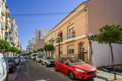 69d4b30acf2cc670a5dcce78af447c19 - 77