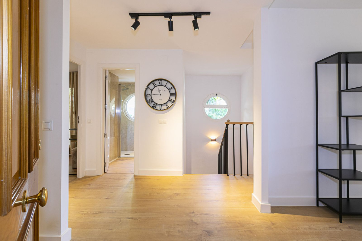 6a306d1ed39204c8f96a0f7449dca0a4 - 2