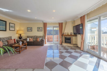 6a54b9d6f62a65261f2530f3931b42fa - 12