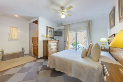 6a54b9d6f62a65261f2530f3931b42fa - 17