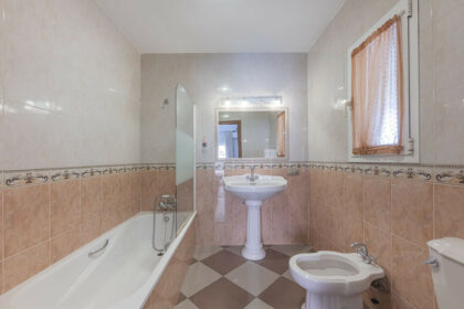 6a54b9d6f62a65261f2530f3931b42fa - 20