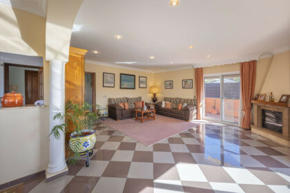 6a54b9d6f62a65261f2530f3931b42fa - 7